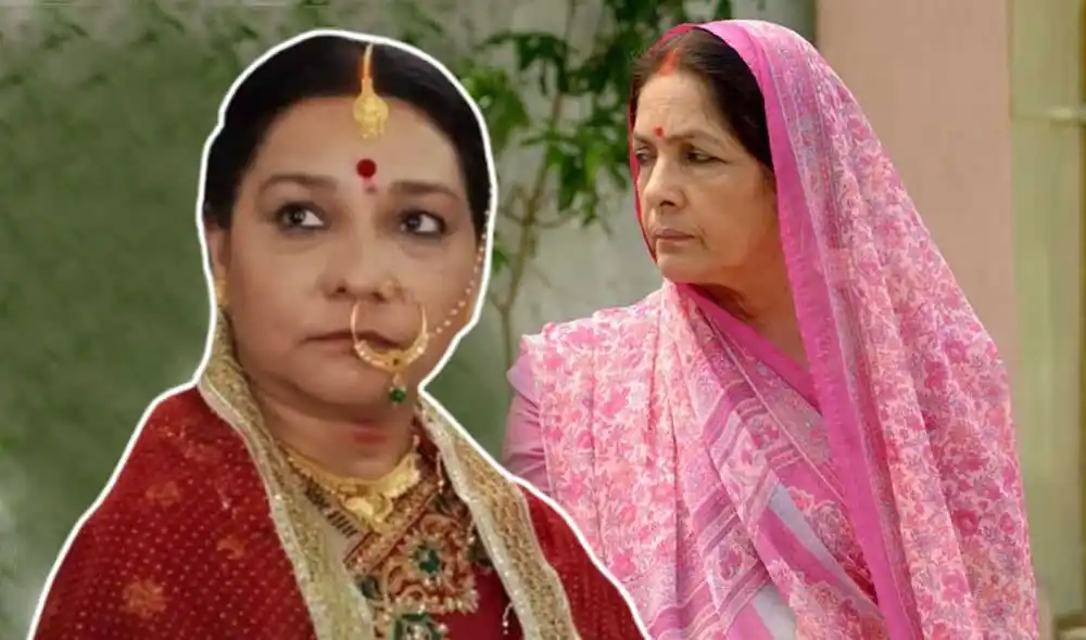 দুই নারী পঞ্চায়েত সদস্যের ছবি, একজন পরম্পরাগত পোশাক পরা. Channel i News - চ্যানেল আই নিউজ