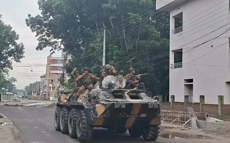 গোপালগঞ্জে সেনা ও আইনশৃঙ্খলা বাহিনী মোতায়েন, পরিবেশ থমথমে. Channel i News - চ্যানেল আই নিউজ