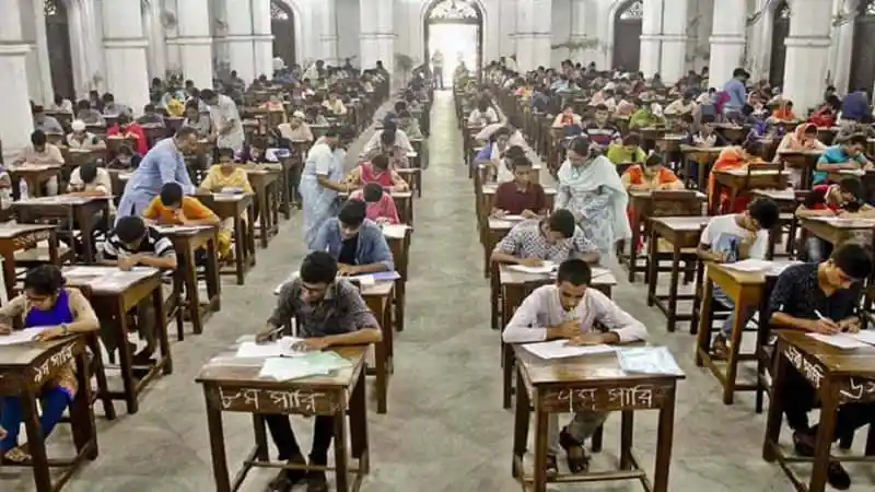 বিশ্ববিদ্যালয় ভর্তি পরীক্ষার জন্য ছাত্র-ছাত্রীদের প্রস্তুতি নেওয়া. Channel i News - চ্যানেল আই নিউজ