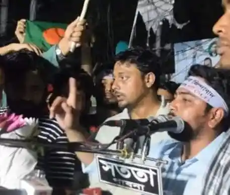 জনপ্রিয় নেতা ভাষণ দিচ্ছেন, সমর্থকরা উৎসাহিত. Channel i News - চ্যানেল আই নিউজ