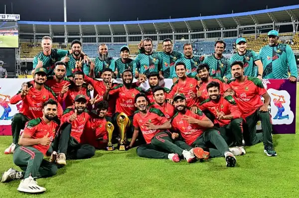বাংলাদেশ ক্রিকেট দল বিশ্বকাপের জন্য প্রস্তুত, মাঠে উল্লাসে ভরা ছবি. Channel i News - চ্যানেল আই নিউজ