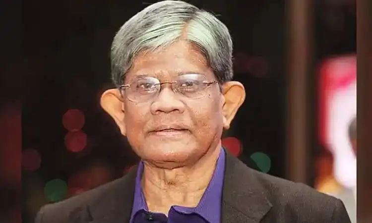 অর্থনৈতিক আলোচনায় অংশ নেওয়া একজন বিশ্লেষক. Channel i News - চ্যানেল আই নিউজ
