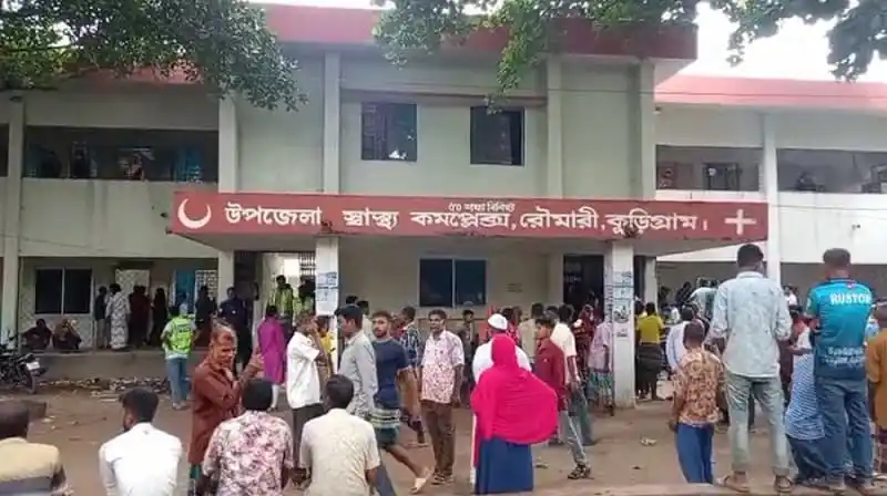 উপজেলা স্বাস্থ্য কমপ্লেক্সে রোগী ও স্বজনদের ভিড়. Channel i News - চ্যানেল আই নিউজ