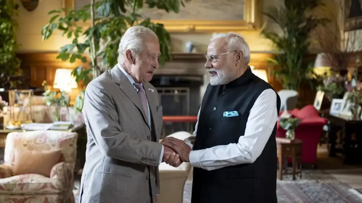 রাজা চার্লস তৃতীয় ও মোদি সাক্ষাৎ করছেন, সৌজন্য বিনিময়. Channel i News - চ্যানেল আই নিউজ