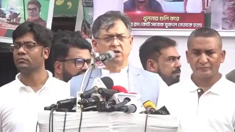 সালাহউদ্দিন আহমেদ বিএনপি সম্পর্কে বক্তব্য দিচ্ছেন।. Channel i News - চ্যানেল আই নিউজ