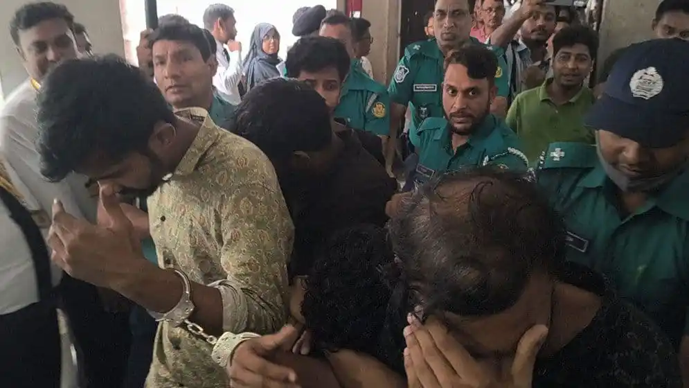 বৈষম্যবিরোধী চার নেতার সাতদিনের রিমান্ডের ছবি. Channel i News - চ্যানেল আই নিউজ