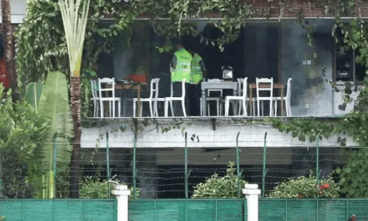 গুলশানে পুলিশ ও তদন্তকারী কর্মকর্তারা তদন্তে ব্যস্ত. Channel i News - চ্যানেল আই নিউজ
