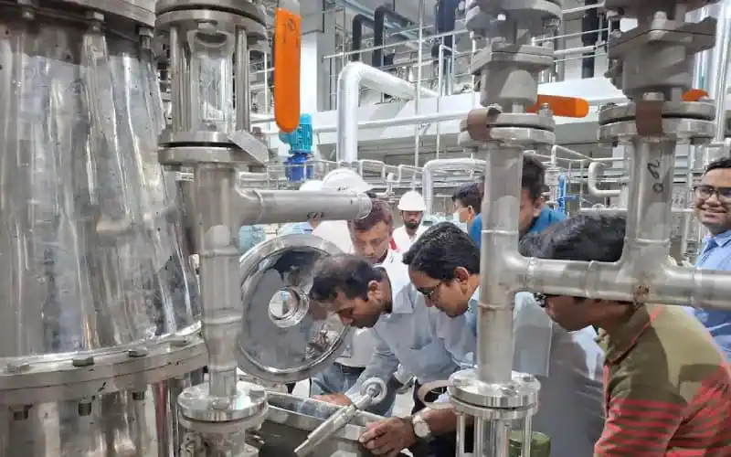 ওষুধ শিল্পের উন্নয়ন নিয়ে আলোচনা করছে ব্যবসায়ী ও কর্মকর্তারা. Channel i News - চ্যানেল আই নিউজ
