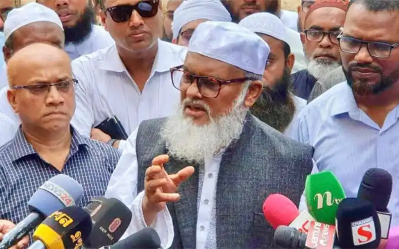 নেতা বক্তৃতা দিচ্ছেন, সাংবাদিকরা উপস্থিত, বাংলাদেশ. Channel i News - চ্যানেল আই নিউজ