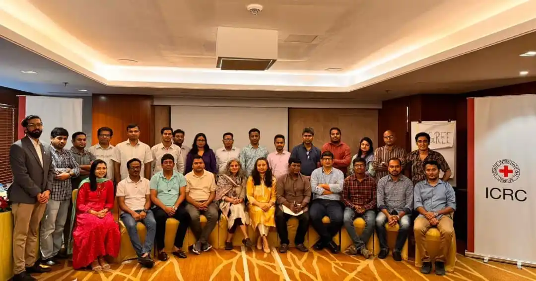 বিশেষজ্ঞ ও অংশগ্রহণকারীদের সঙ্গে আইসিআরসি সম্মেলন ছবি।. Channel i News - চ্যানেল আই নিউজ
