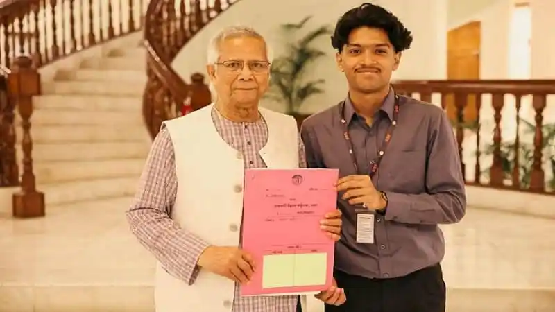 সাগর-রুনির সন্তান মেঘের হাতে পূর্বাচলের প্লটের দলিল হস্তান্তর. Channel i News - চ্যানেল আই নিউজ