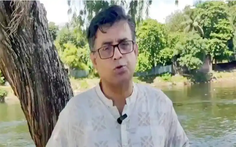 প্রেস সচিবের সাক্ষাৎকারে তিনি বলেন, নির্বাচনের জন্য ফেব্রুয়ারিতেই সময় নির্ধারিত. Channel i News - চ্যানেল আই নিউজ