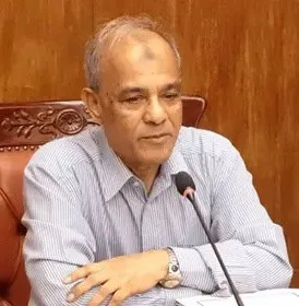 বাংলাদেশের একজন প্রবীণ রাজনীতিবিদ বসে আলোচনা করছেন. Channel i News - চ্যানেল আই নিউজ