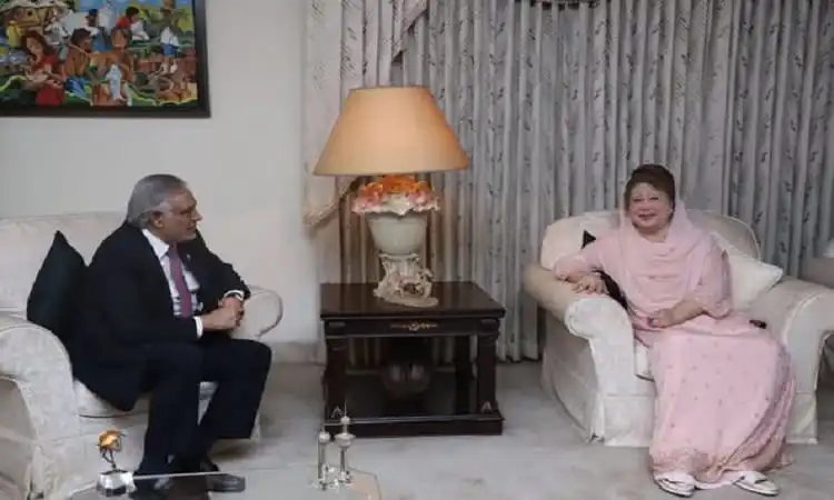 খালেদা জিয়ার সঙ্গে পাকিস্তানের পররাষ্ট্রমন্ত্রীর সাক্ষাৎ. Channel i News - চ্যানেল আই নিউজ