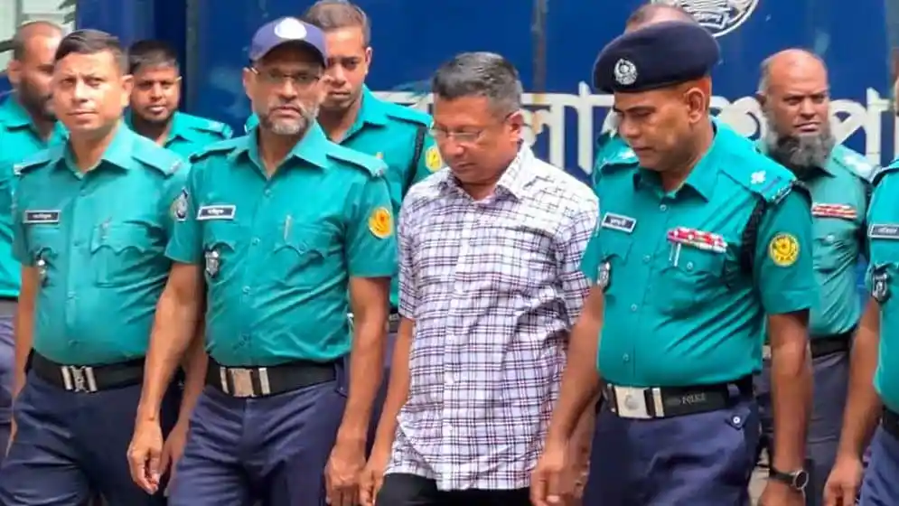 বাংলাদেশের পুলিশ কর্মকর্তাদের সঙ্গে শেখ হাসিনার আইজিপি দেখা করছেন. Channel i News - চ্যানেল আই নিউজ
