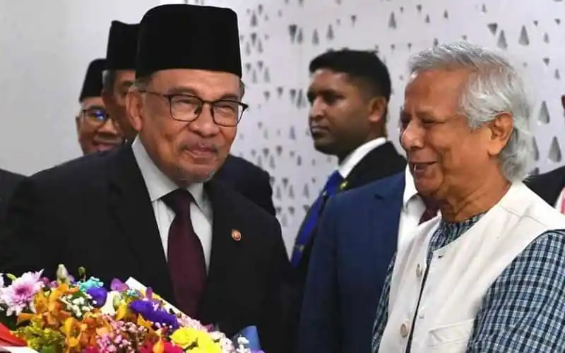 বাংলাদেশের প্রধান উপদেষ্টা মালয়েশিয়া সফরে যাচ্ছেন, সাক্ষাৎ ও শুভেচ্ছা বিনিময়. Channel i News - চ্যানেল আই নিউজ