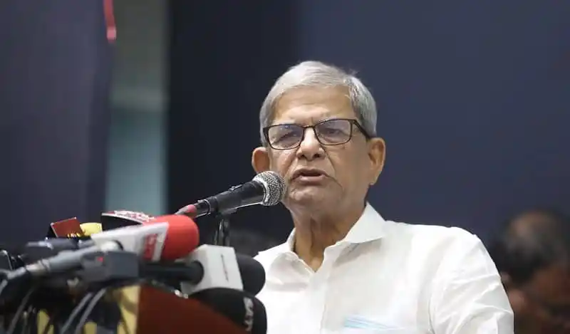 মির্জা ফখরুল ইসলাম আলমগীর সংবাদ সম্মেলনে বক্তৃতা দিচ্ছেন. Channel i News - চ্যানেল আই নিউজ