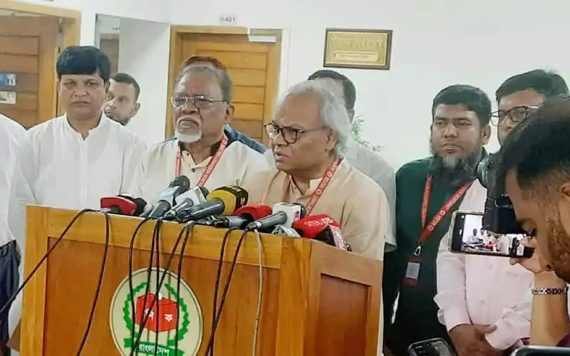 রিজভী অভিযোগ করছেন, সুষ্ঠু নির্বাচন নিয়ে এখনও সংশয় রয়েছে।. Channel i News - চ্যানেল আই নিউজ