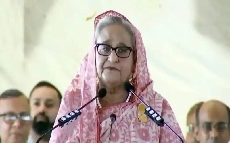 শেখ হাসিনা বক্তৃতা দিচ্ছেন, রাজনৈতিক নেত্রী, বাংলাদেশ. Channel i News - চ্যানেল আই নিউজ
