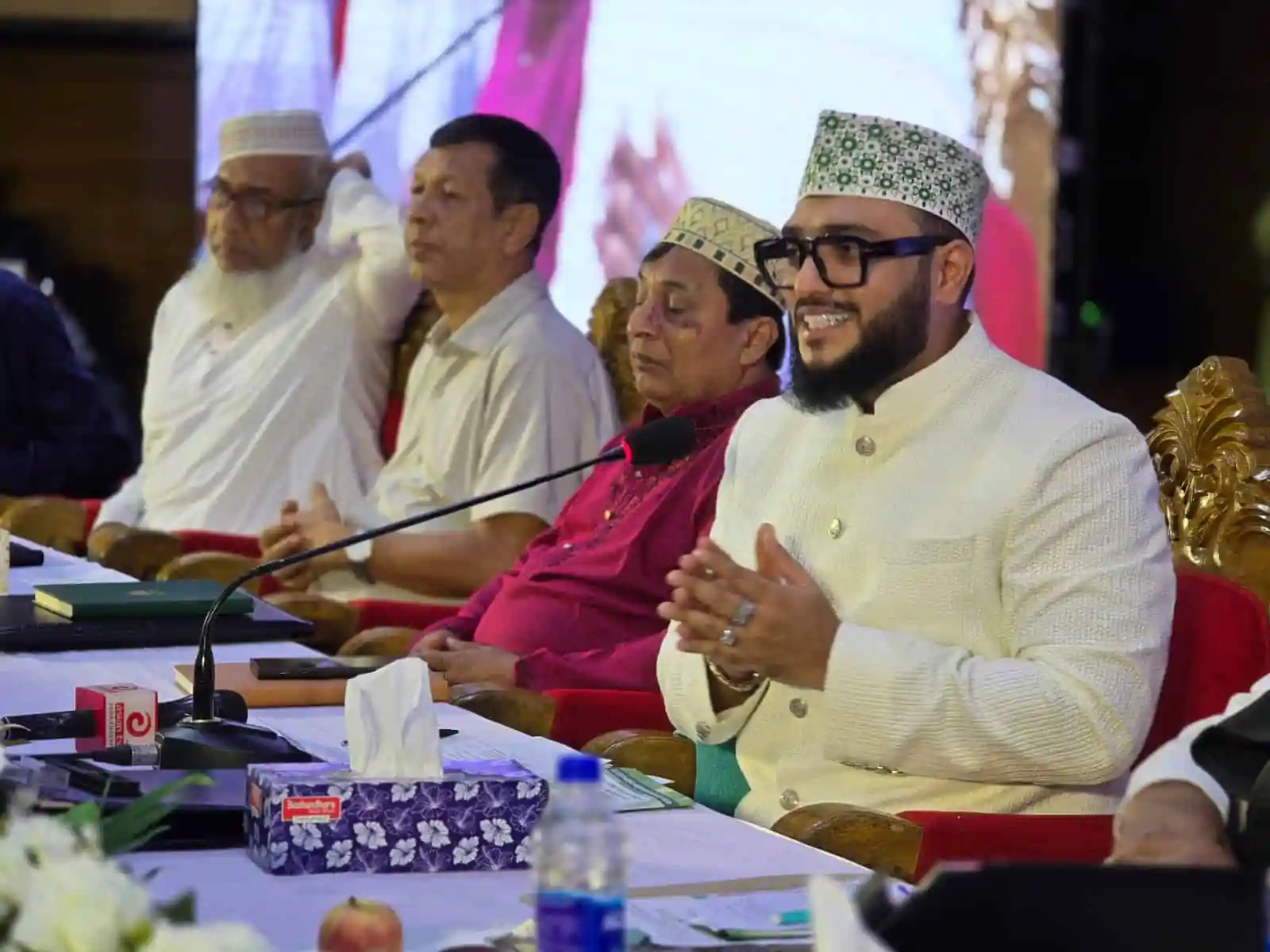 প্রফেসর ড. কুদরত এ খোদা পবিত্র ঈদে মিলাদুন্নবি উপলক্ষে আলোচনা সভায় অংশগ্রহণ করছেন।. Channel i News - চ্যানেল আই নিউজ
