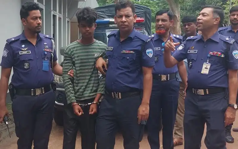 ফেনীতে শিশুকে ধর্ষণের পর হত্যার অভিযোগে যুবক গ্রেফতার. Channel i News - চ্যানেল আই নিউজ