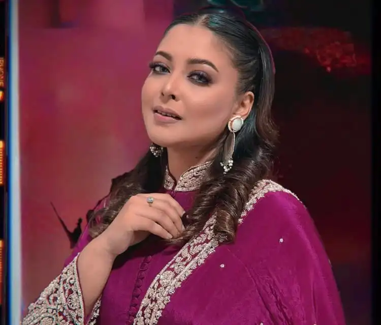 শ্রেয়া ঘোষালের 'সাইয়ারা'র পরে কোনালের 'ময়না'র ছবি. Channel i News - চ্যানেল আই নিউজ