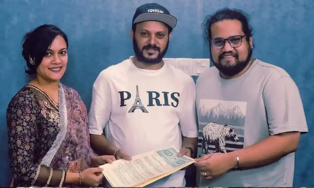 নতুন ছবির জন্য নিধির নেপথ্য সংগীতের রেকর্ডের সময় তিন শিল্পী. Channel i News - চ্যানেল আই নিউজ