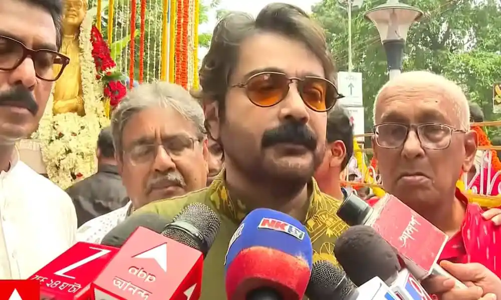 জনপ্রিয় রাজনীতিবিদ সংবাদ সম্মেলনে, বিভিন্ন সংবাদমাধ্যমের ক্যামেরার সামনে. Channel i News - চ্যানেল আই নিউজ