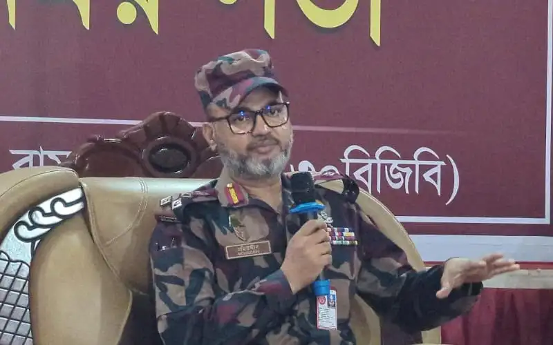 বাংলাদেশি জেলেরা আরাকান আর্মির কাছে জিম্মি, বিজিবি পরিস্থিতি পর্যবেক্ষণ করছে. Channel i News - চ্যানেল আই নিউজ