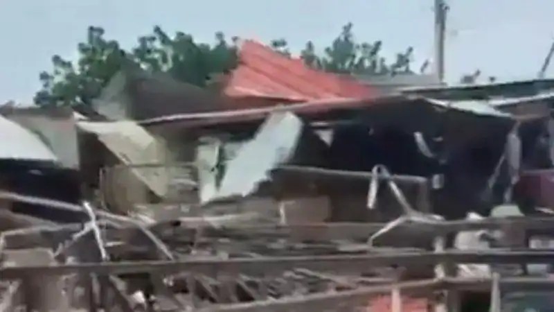 সুদানের মসজিদে ড্রোন হামলার ছবি, ধ্বংসপ্রাপ্ত ভবন ও ধ্বংসস্তূপ. Channel i News - চ্যানেল আই নিউজ