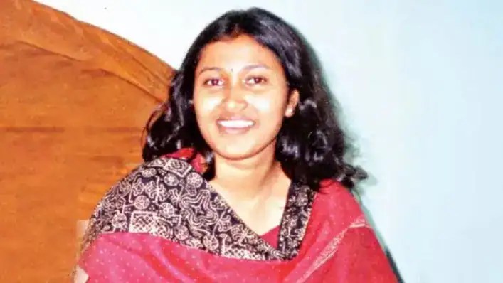 সনি হত্যা মামলার আসামি গ্রেপ্তার, নারী পুলিশ কর্মকর্তা. Channel i News - চ্যানেল আই নিউজ