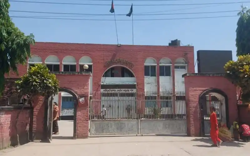 জেলখানার প্রবেশদ্বার, বাংলাদেশে একটি কারাগার।. Channel i News - চ্যানেল আই নিউজ
