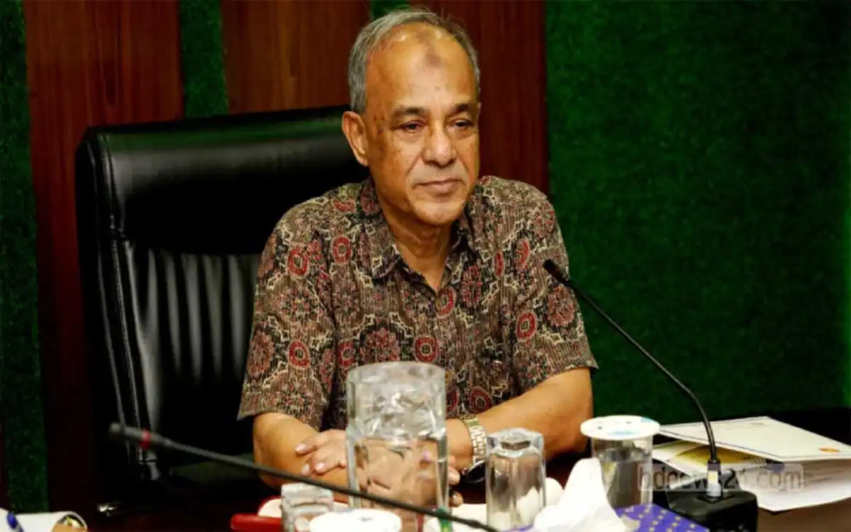 স্বরাষ্ট্র উপদেষ্টা ডাকসু নির্বাচন নিয়ে আলোচনা করছেন. Channel i News - চ্যানেল আই নিউজ