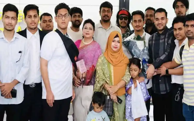 জাপানে পৌঁছেছে এনসিপির প্রতিনিধি দল, বাংলাদেশি প্রতিনিধিরা উপস্থিত. Channel i News - চ্যানেল আই নিউজ