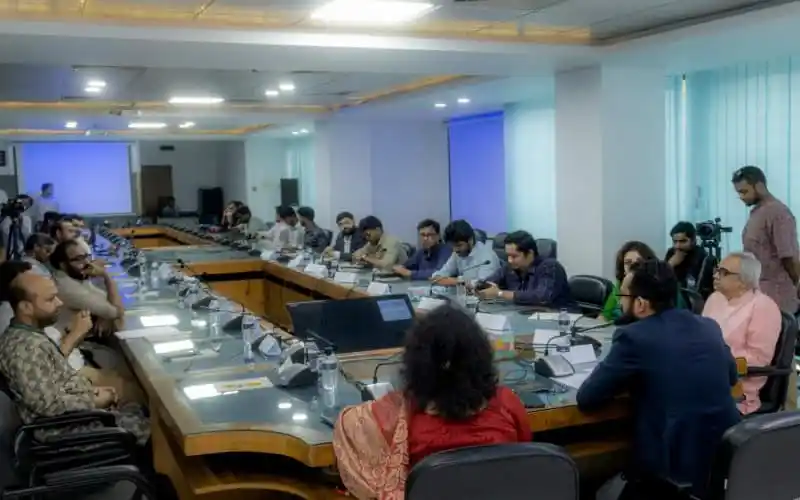 বাংলাদেশের রাজনীতি ও নীতির আলোচনায় গোলটেবিল বৈঠক. Channel i News - চ্যানেল আই নিউজ