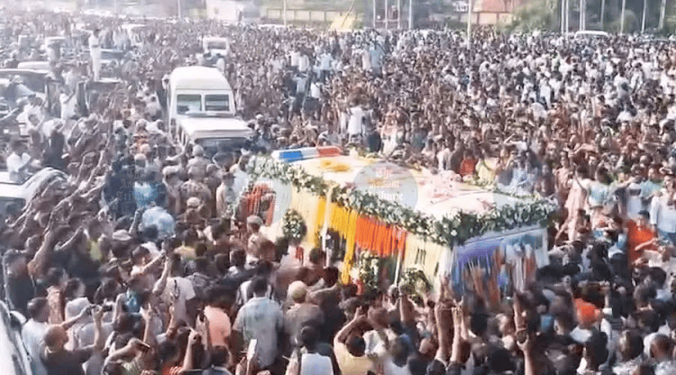 জনতার ঢল ও শোকের মাতমে জুবিনের শেষ বিদায়. Channel i News - চ্যানেল আই নিউজ