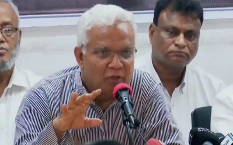 জাহিদ হোসেন দেশকে অরাজকতায় ঠেলে দেওয়ার অপচেষ্টা নিয়ে বক্তব্য দিচ্ছেন।. Channel i News - চ্যানেল আই নিউজ