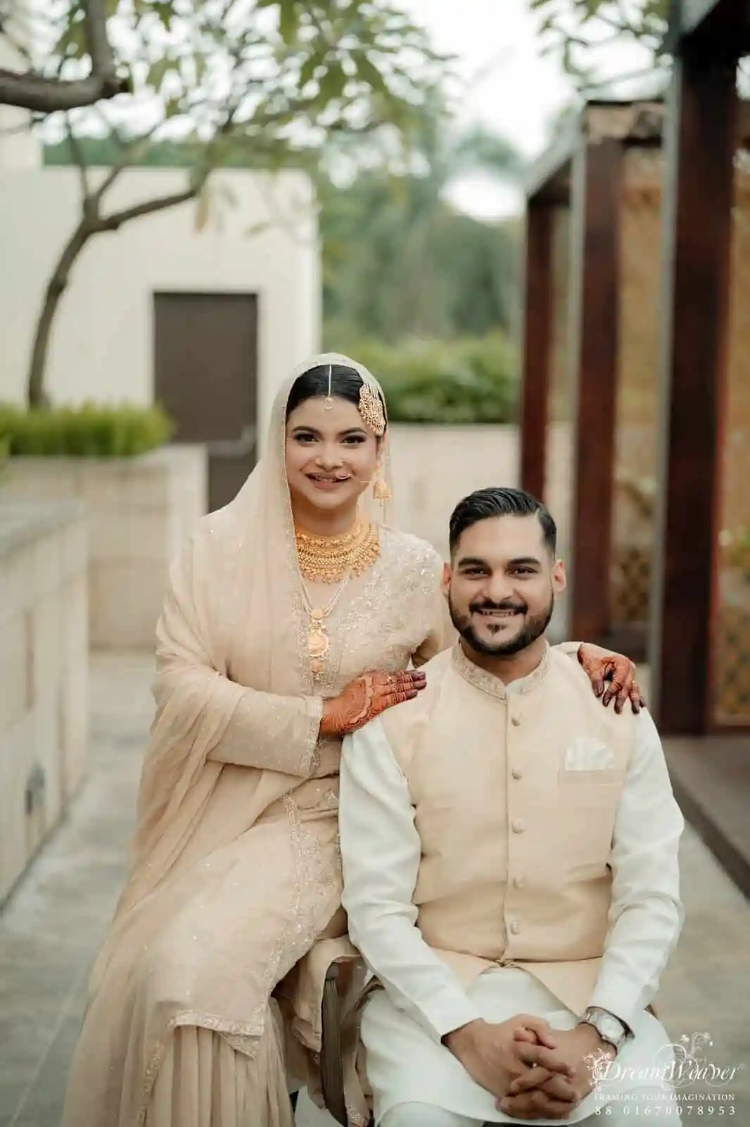শবনম ফারিয়া ও তার স্বামী বিয়ের পোশাকে হাসিমুখে ছবি. Channel i News - চ্যানেল আই নিউজ