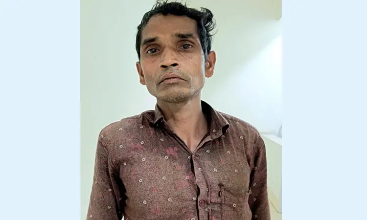 গাইবান্ধায় স্ত্রীকে গলা কেটে হত্যার অভিযোগ স্বামী আটক. Channel i News - চ্যানেল আই নিউজ