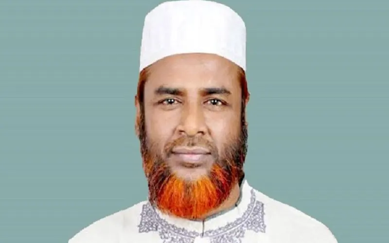 নামাজের জন্য প্রস্তুত মুসল্লি, ধর্মীয় আচার অনুষ্ঠানে অংশগ্রহণ. Channel i News - চ্যানেল আই নিউজ