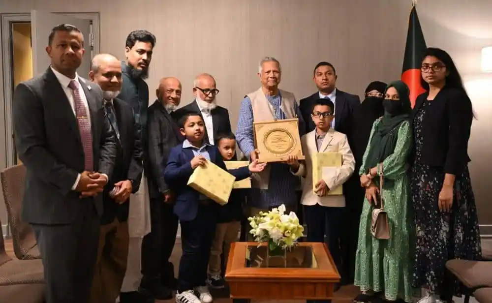 প্রধান উপদেষ্টার সঙ্গে নিউইয়র্কে নিহত পুলিশ কর্মকর্তার পরিবারের সাক্ষাৎ. Channel i News - চ্যানেল আই নিউজ