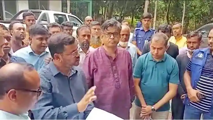 প্রেস সচিব নির্বাচন নিয়ে আলোচনা করছেন কর্মকর্তারা. Channel i News - চ্যানেল আই নিউজ