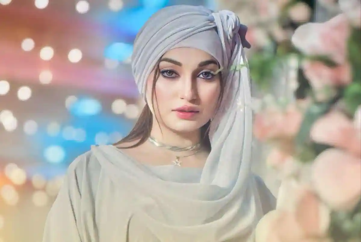 রাজ রিপা হালকা রঙের হিজাব পরা ছবি, সুন্দর ও শান্ত মুখাবয়ব. Channel i News - চ্যানেল আই নিউজ