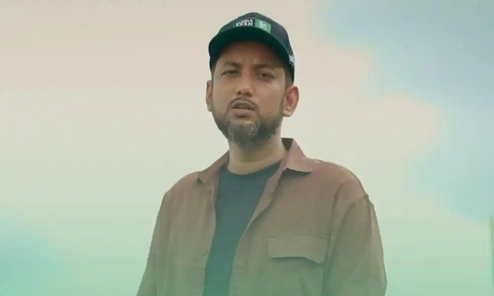 সোহান, বাংলাদেশি গায়ক, নতুন গানের প্রচার করছেন. Channel i News - চ্যানেল আই নিউজ