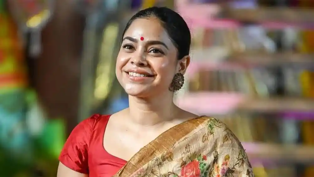 মুম্বাইয়ের রাস্তায় হেনস্থার শিকার অভিনেত্রী সুমনা. Channel i News - চ্যানেল আই নিউজ