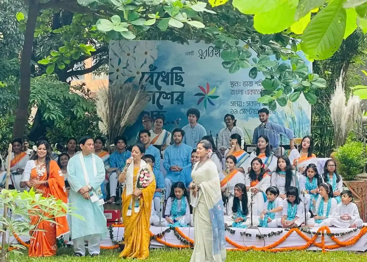 আবৃত্তি, সংগীত ও নৃত্য অনুষ্ঠানে অংশগ্রহণকারী শিশু ও অভিভাবকরা উপস্থিত. Channel i News - চ্যানেল আই নিউজ