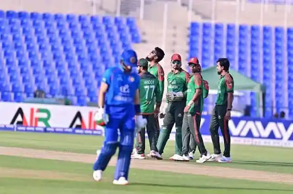 বাংলাদেশ ক্রিকেট দলের খেলোয়াড়রা মাঠে প্রস্তুত. Channel i News - চ্যানেল আই নিউজ