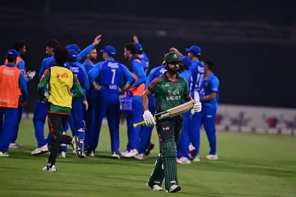 বাংলাদেশ ক্রিকেট দল ও খেলোয়াড়রা মাঠে অনুশীলন করছে. Channel i News - চ্যানেল আই নিউজ