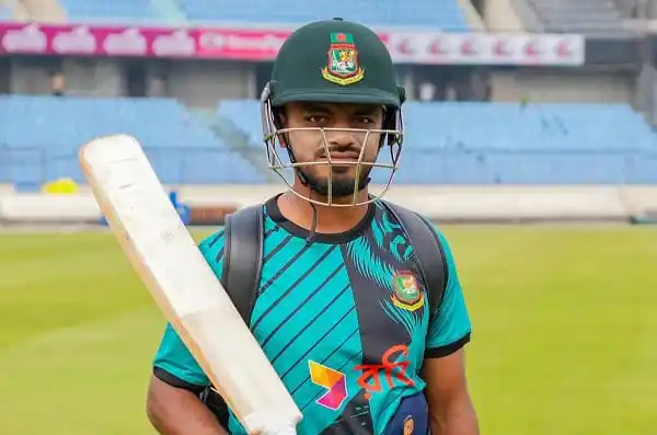 বাংলাদেশ ক্রিকেটার অঙ্কন ব্যাট হাতে স্টেডিয়ামে প্রস্তুত. Channel i News - চ্যানেল আই নিউজ