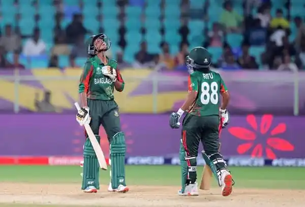 বাংলাদেশ ক্রিকেটাররা মাঠে, প্রস্তুতি নিচ্ছেন।. Channel i News - চ্যানেল আই নিউজ